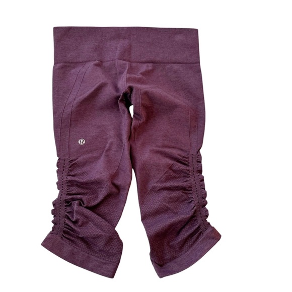 Lululemon In The Flow Crop II Heathered Berry Yum Yum Size 6 - Picture 6 of 11
